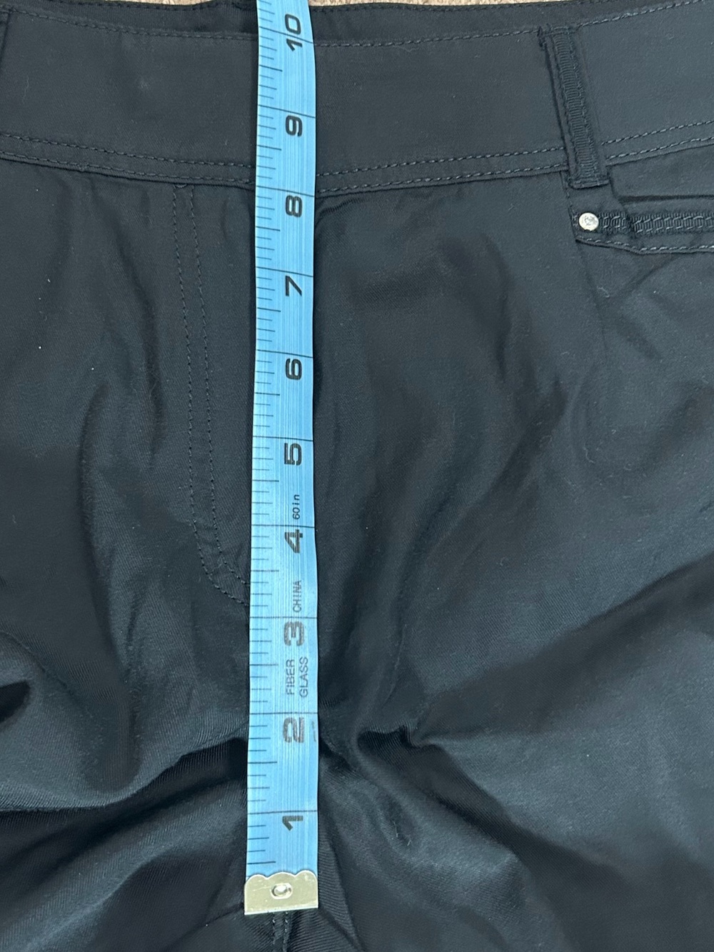 White House Black Market WHBM Black Cargo Shorts Silver Embellished Women’s 10 - Picture 11 of 13